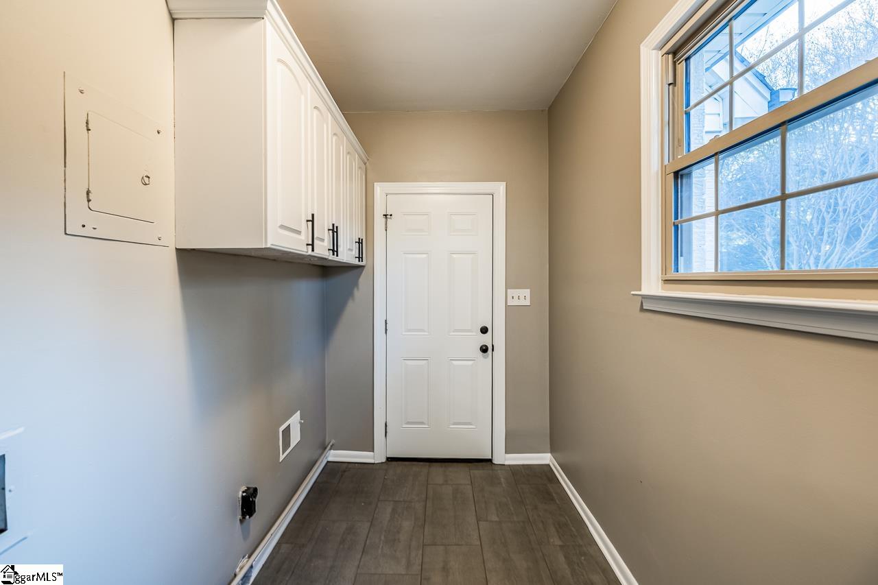 5016 Bridle Path Lane