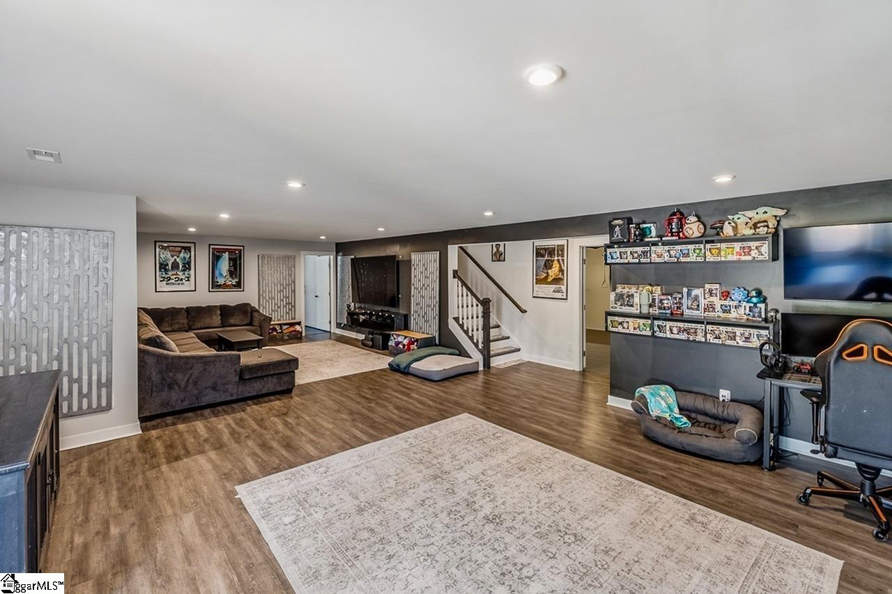 244 Chinook Drive