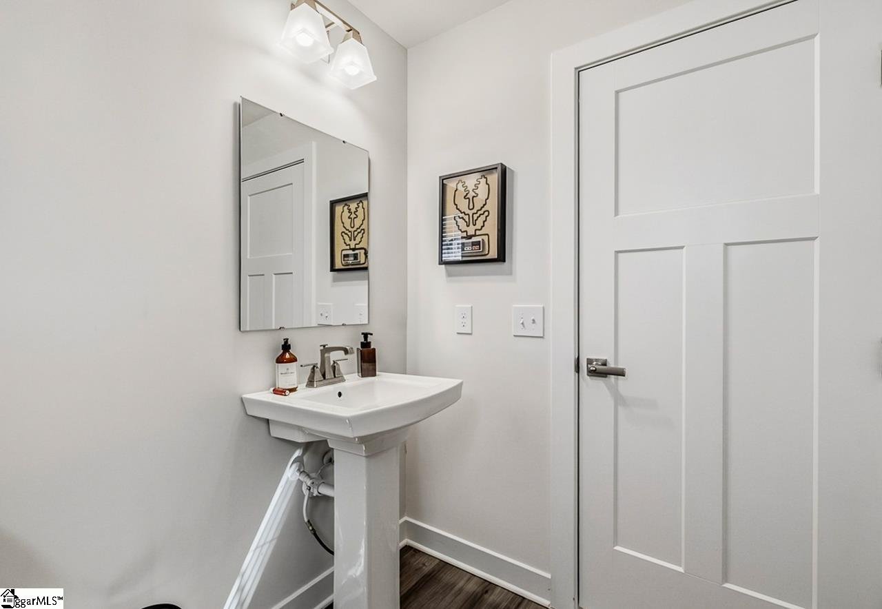 244 Chinook Drive