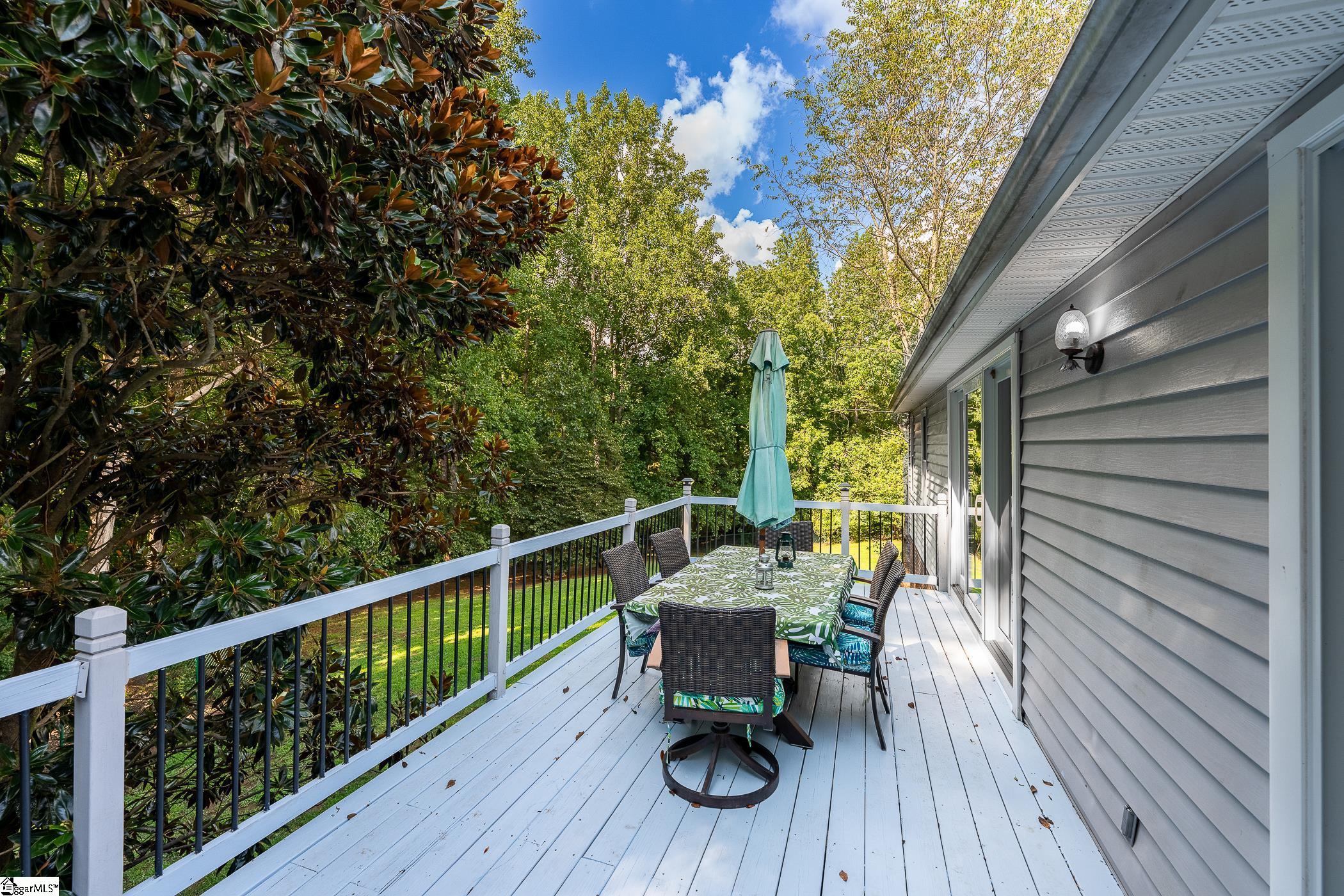 252 Ridge Way