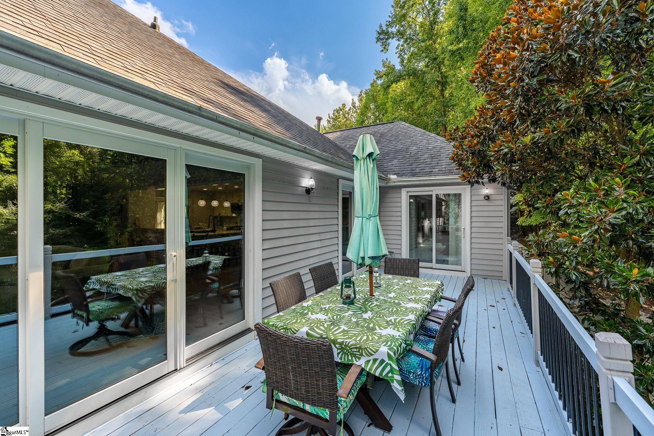 252 Ridge Way