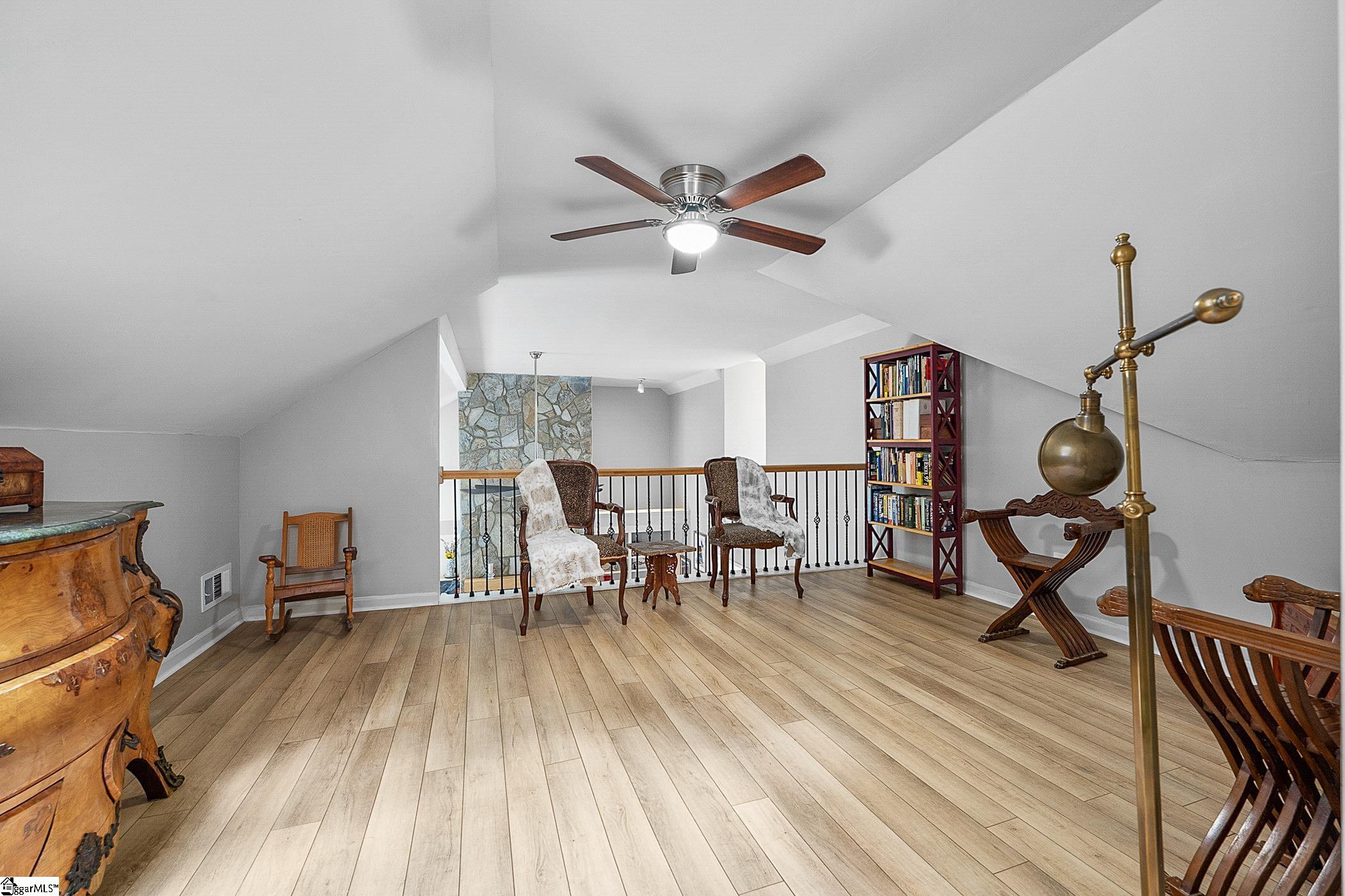 252 Ridge Way