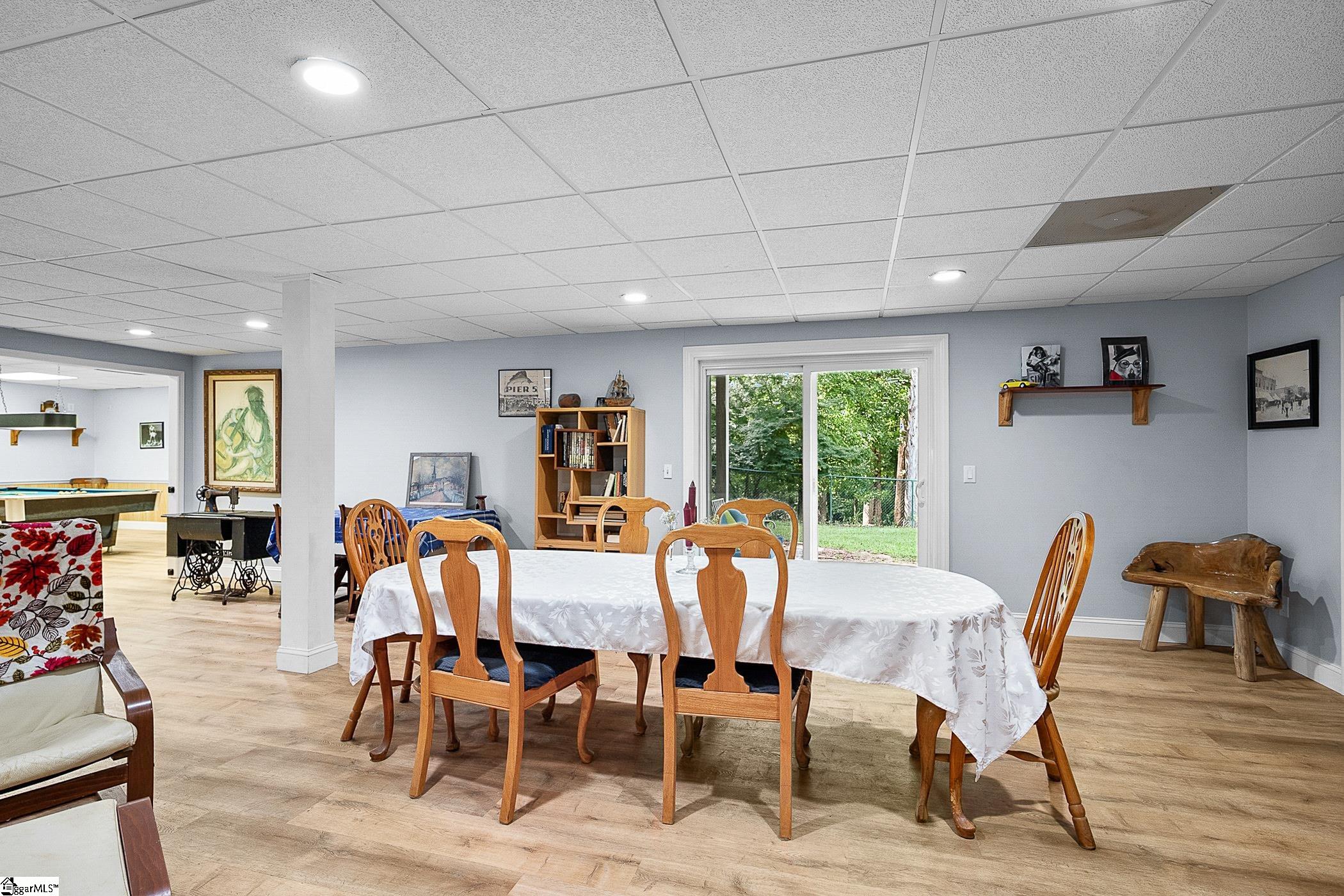 252 Ridge Way
