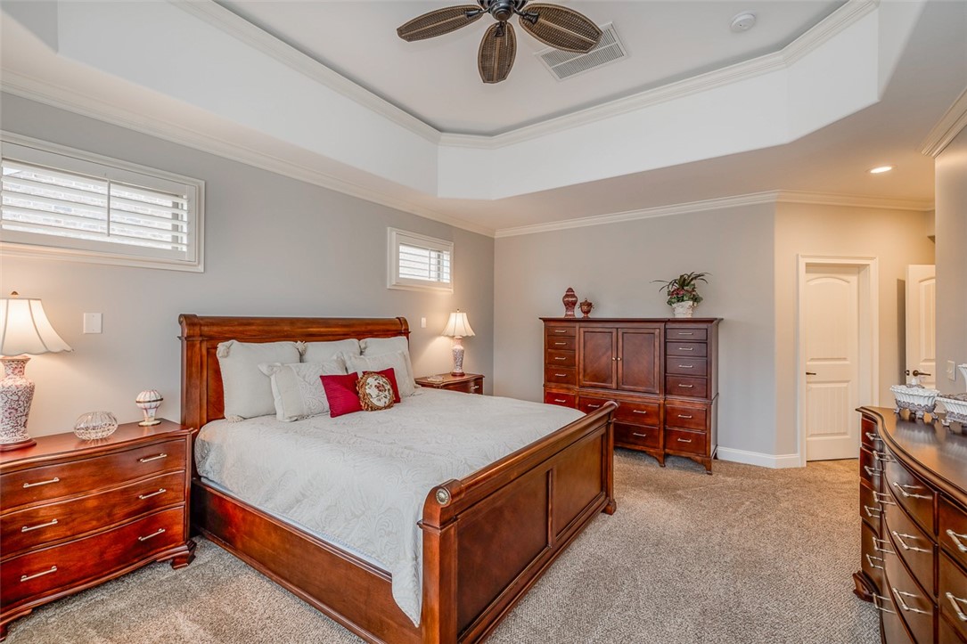 409 Santa Cruz Way