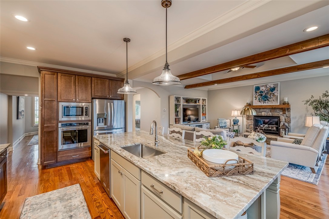 409 Santa Cruz Way