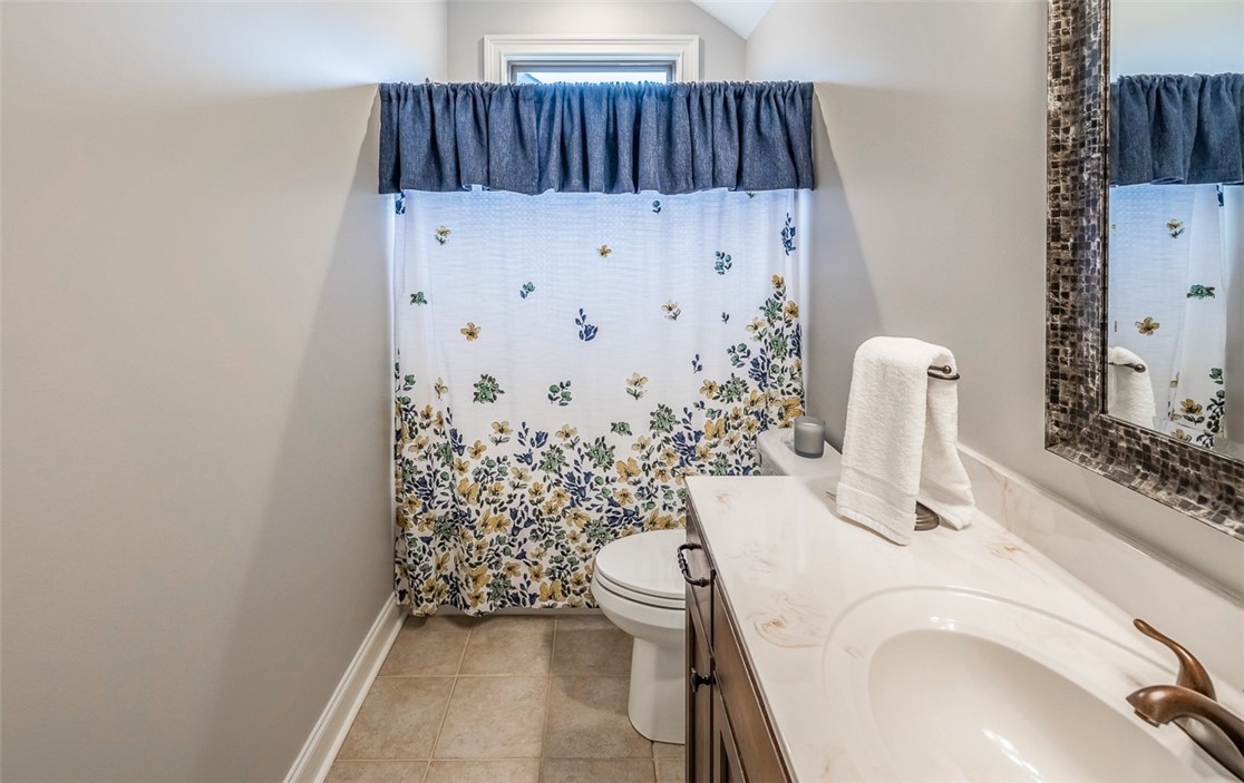 409 Santa Cruz Way