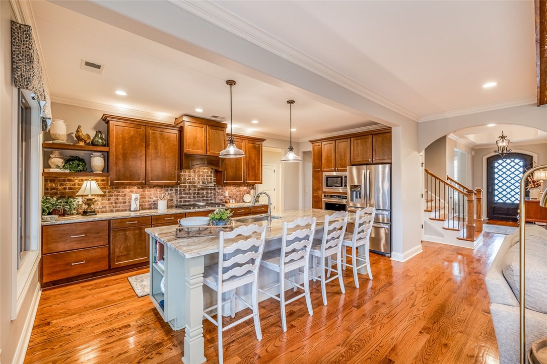 409 Santa Cruz Way