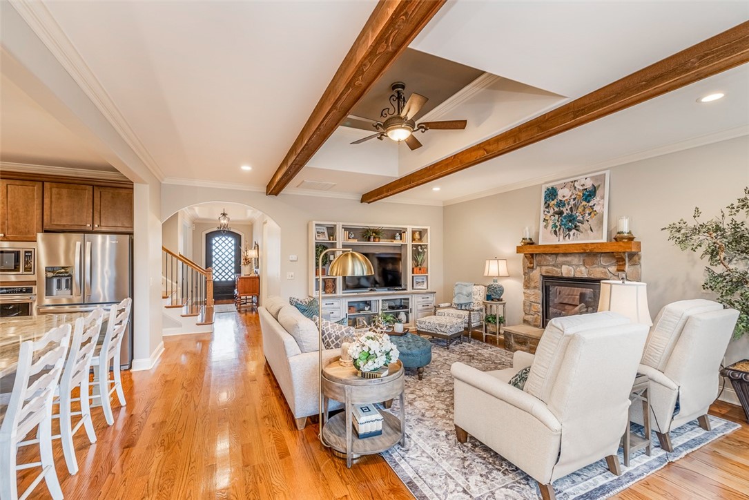 409 Santa Cruz Way