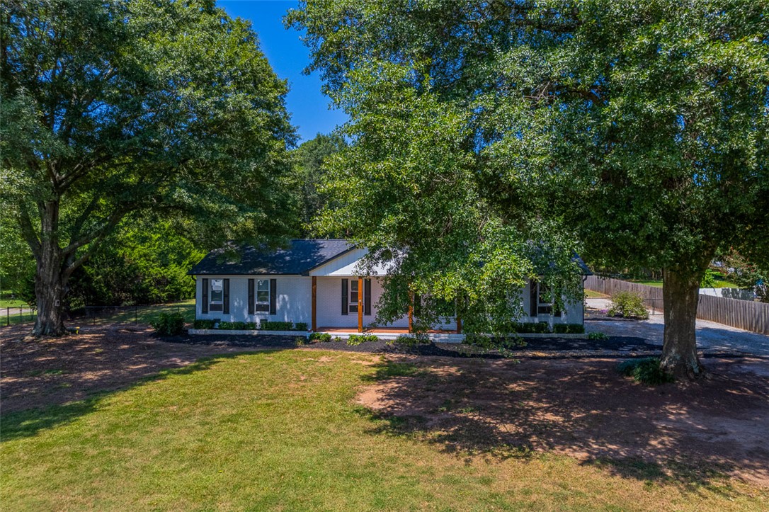 614 3 Bridges Road