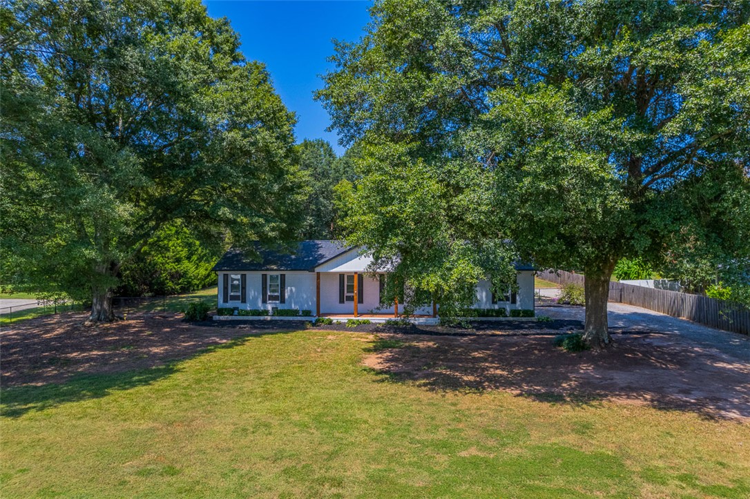 614 3 Bridges Road