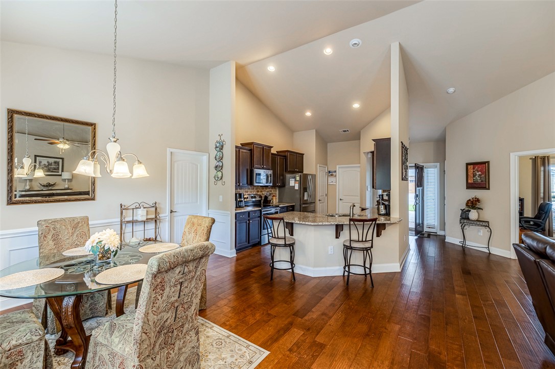 305 Rabbit Run Trail