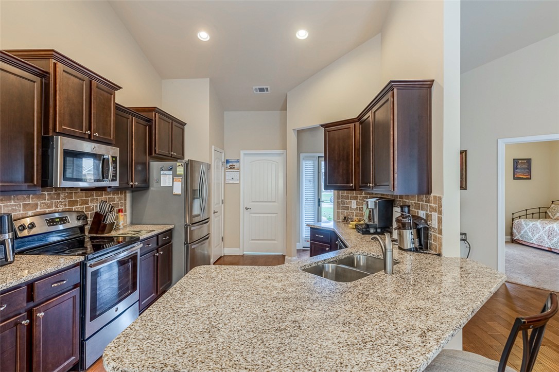 305 Rabbit Run Trail