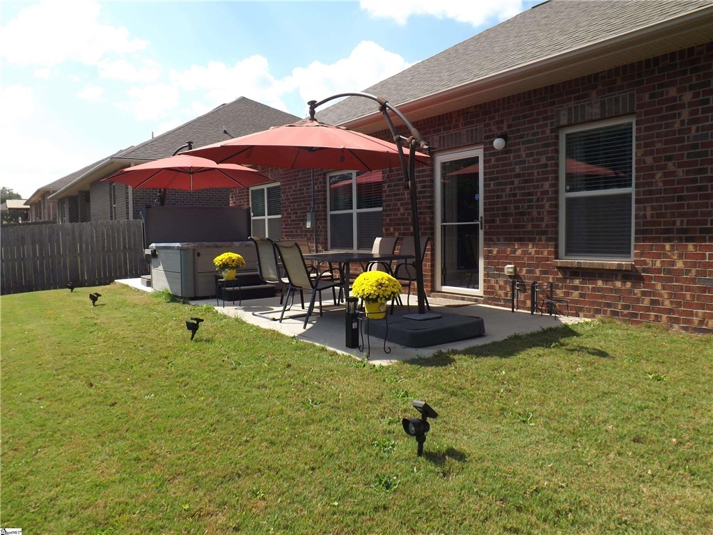 305 Rabbit Run Trail