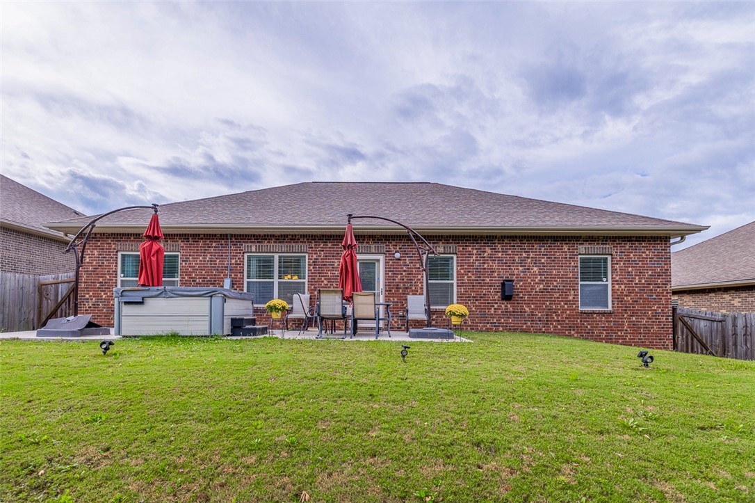305 Rabbit Run Trail