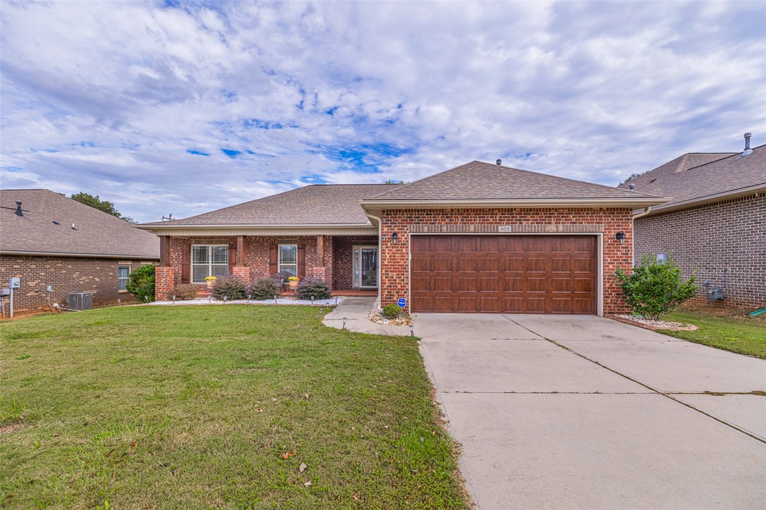 305 Rabbit Run Trail