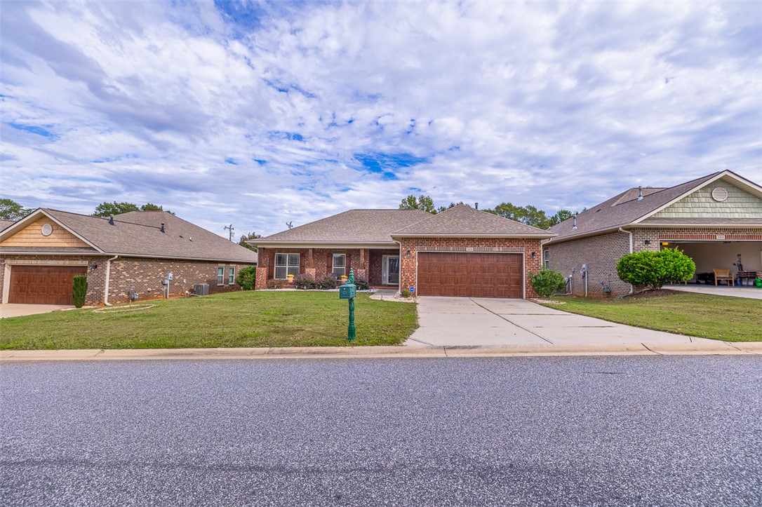 305 Rabbit Run Trail