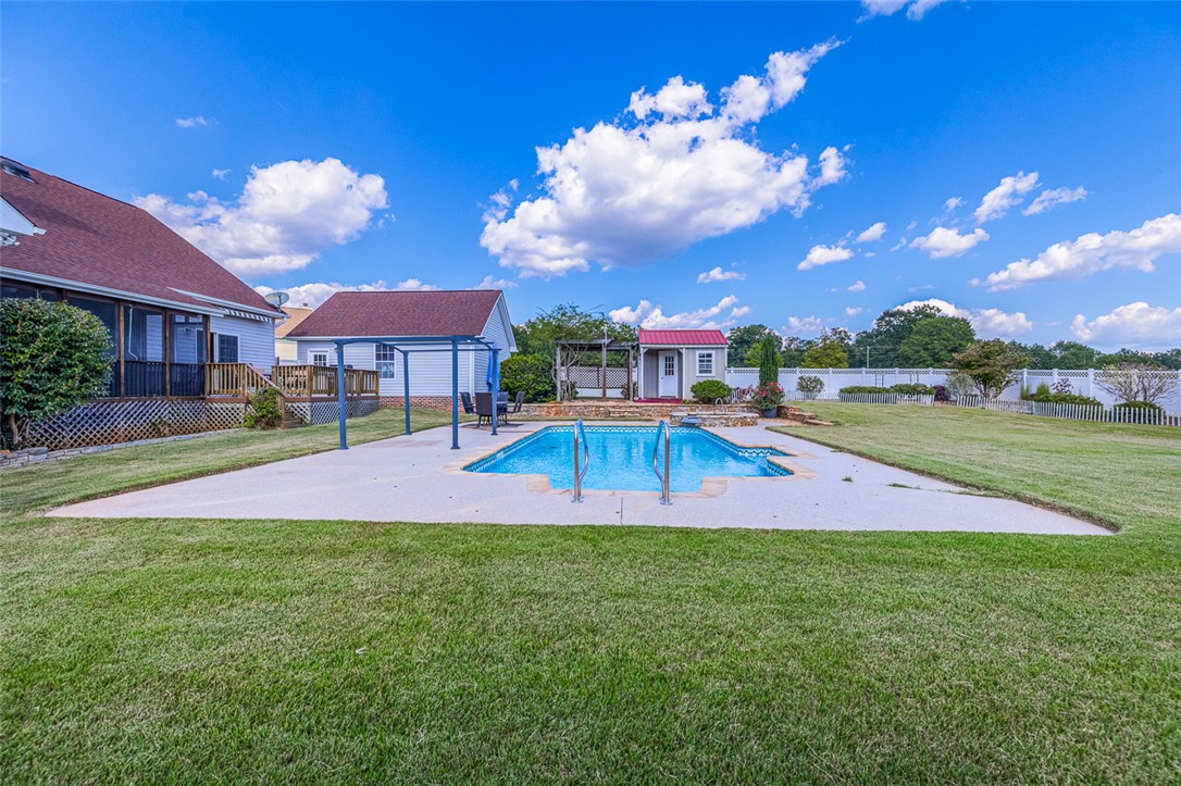 608 Saddlebred Drive