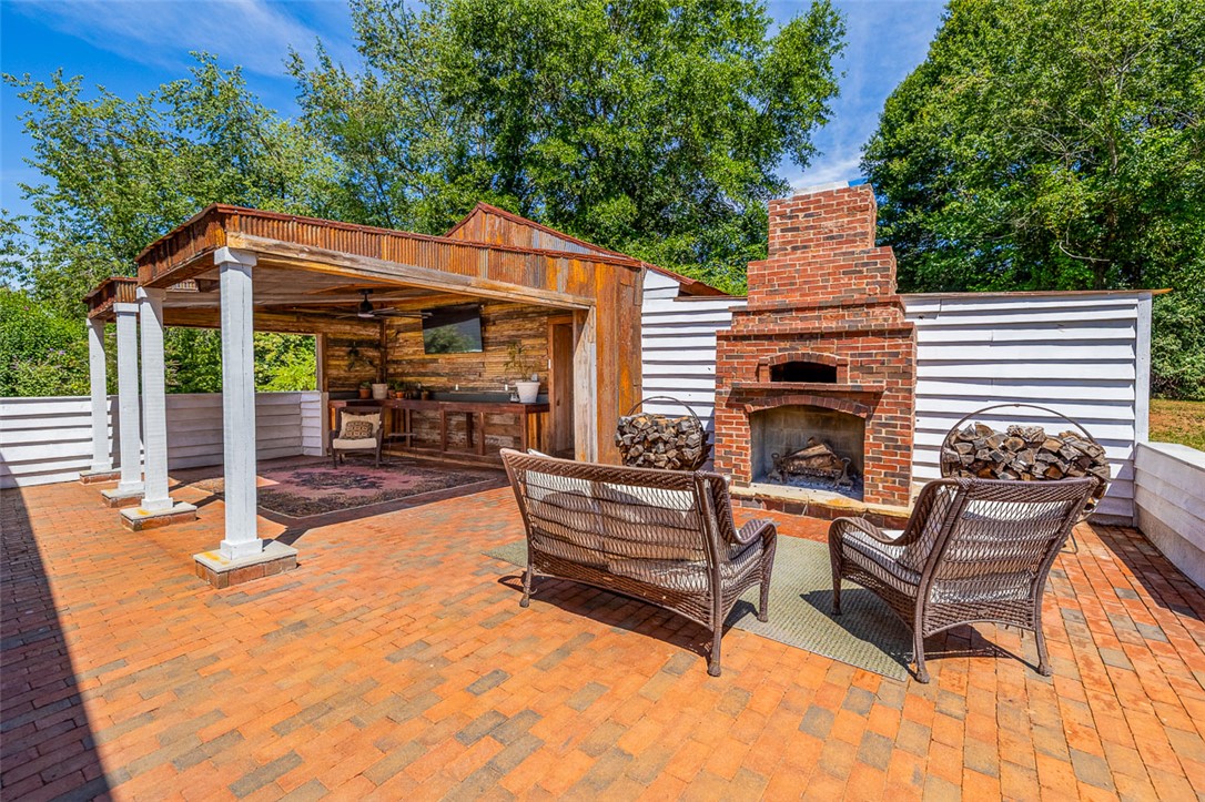 455 Aiken Chapel Road