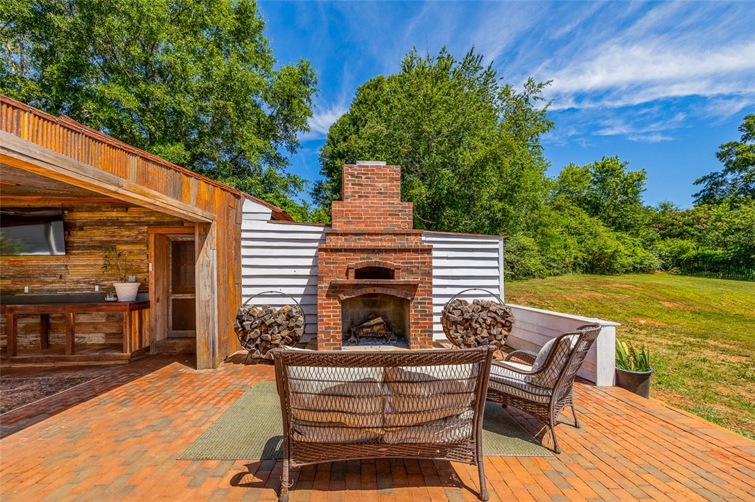 455 Aiken Chapel Road