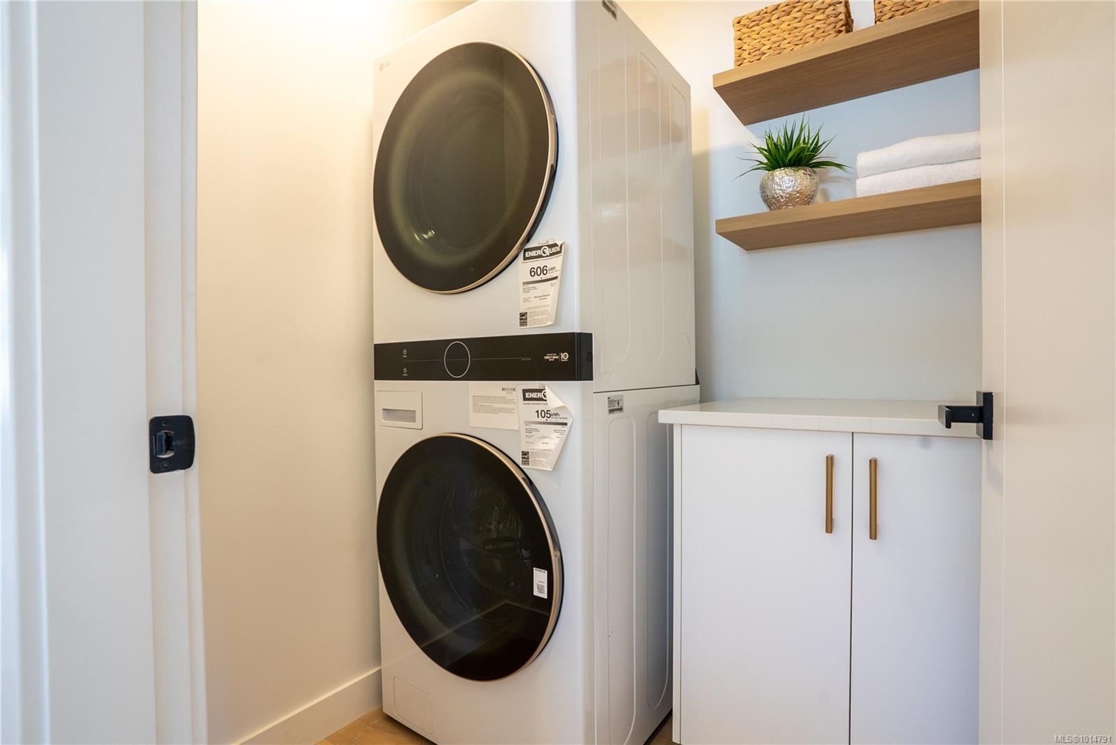 3907 Cedar Hill Rd Unit 4