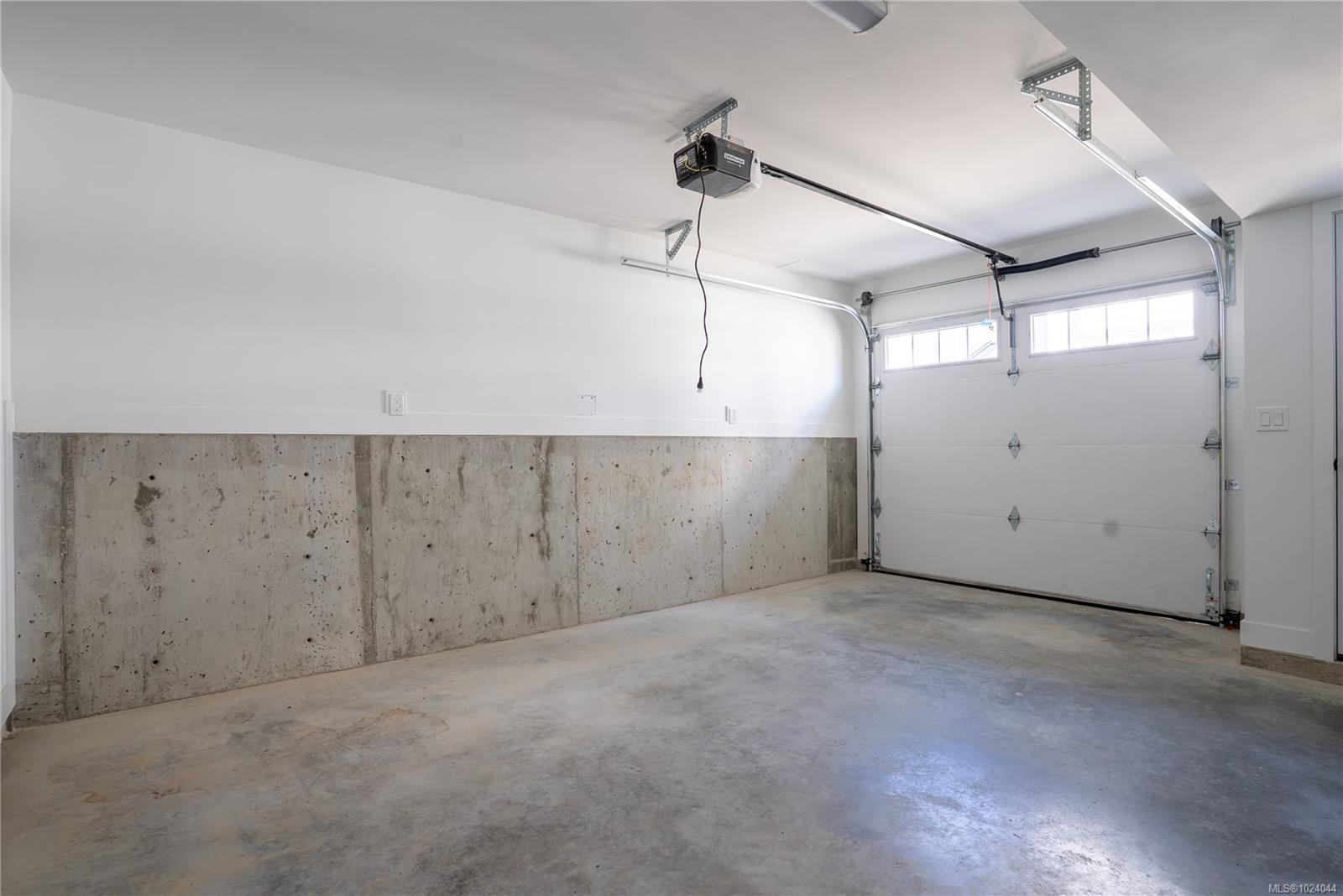 3907 Cedar Hill Rd # U5