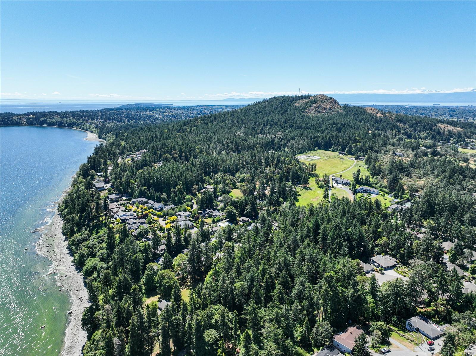 4771 Cordova Bay Rd #20