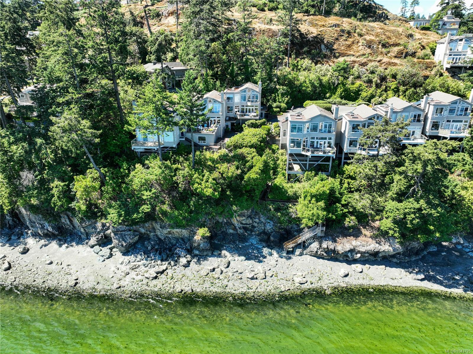 4771 Cordova Bay Rd #20