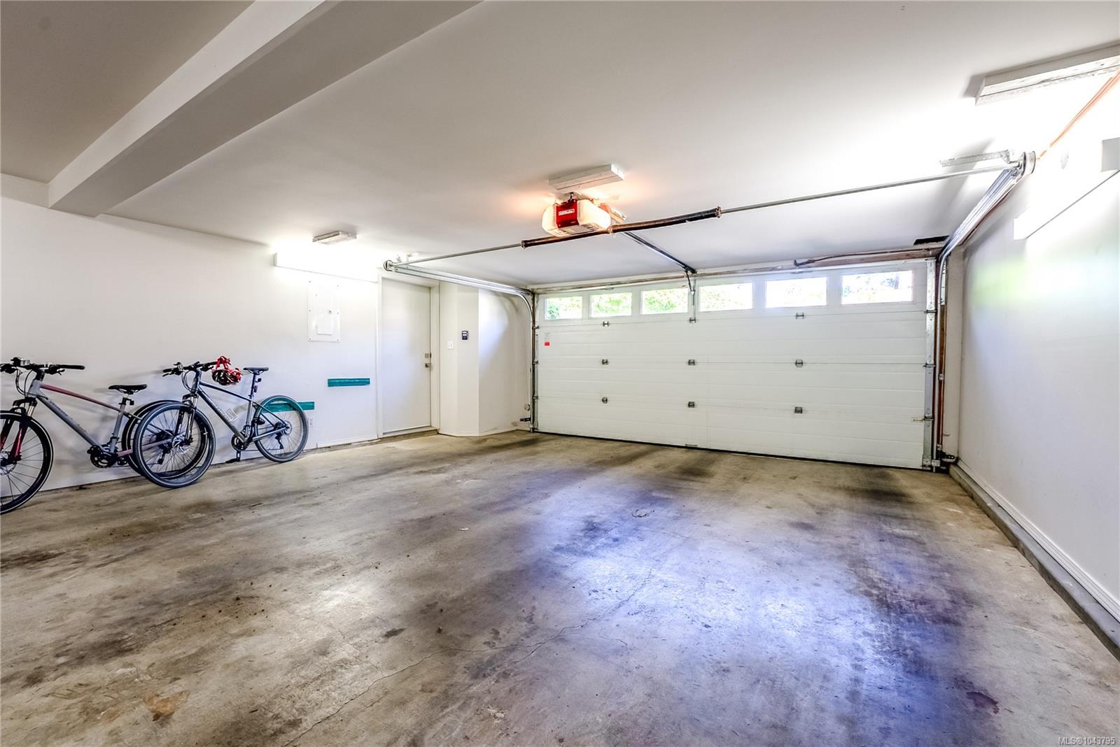4771 Cordova Bay Rd #20