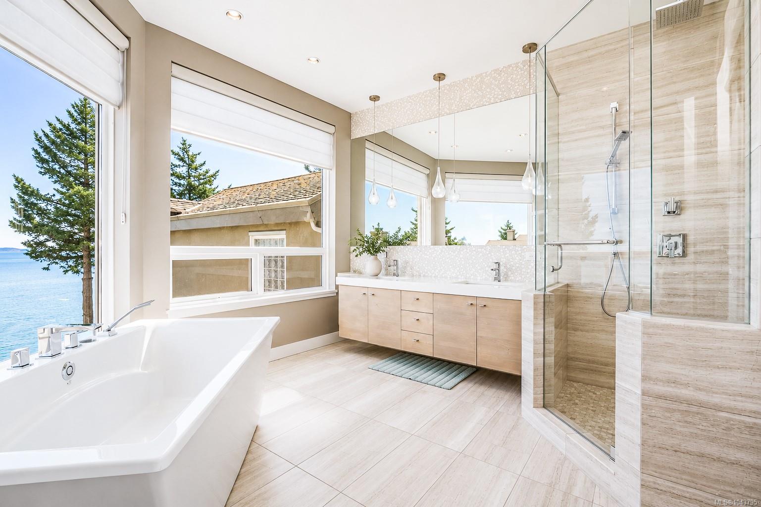 4771 Cordova Bay Rd #20