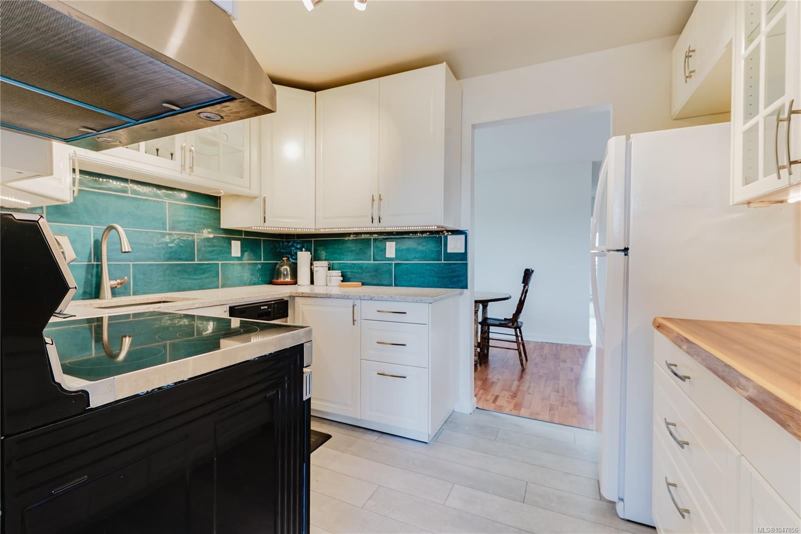 103 Gorge Rd E #508