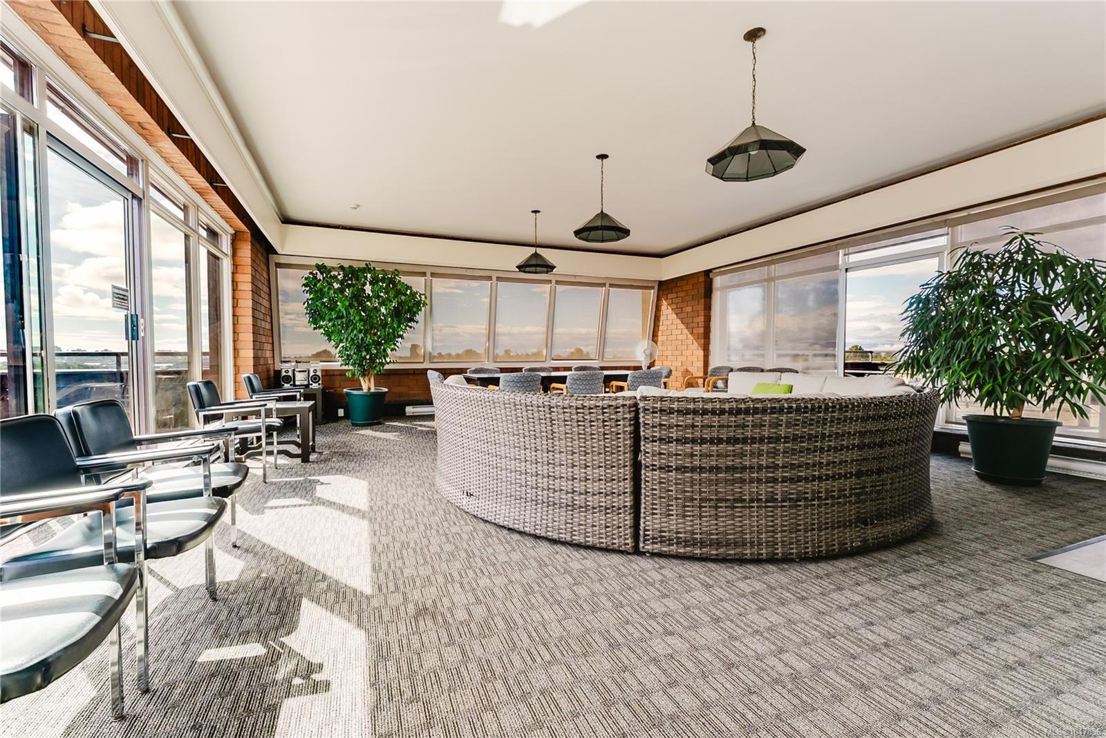 103 Gorge Rd E #508