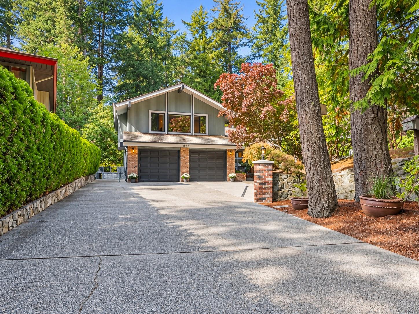 973 Wagonwood Pl