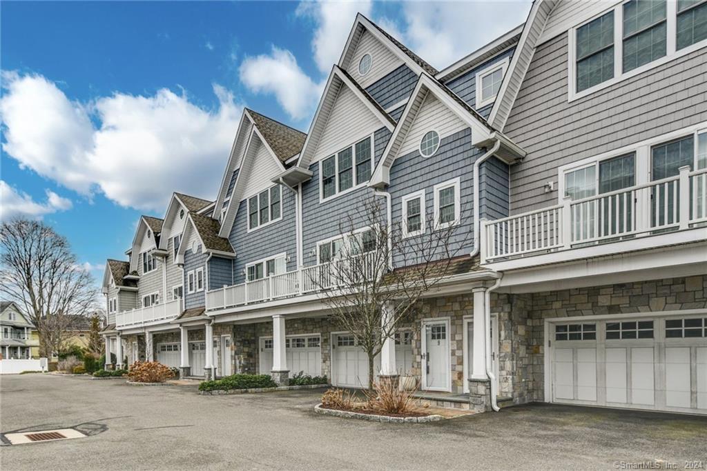 2180 Kings Highway 9