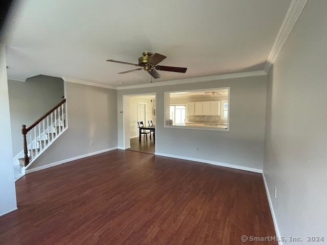 989 East Broadway