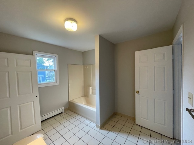 989 East Broadway