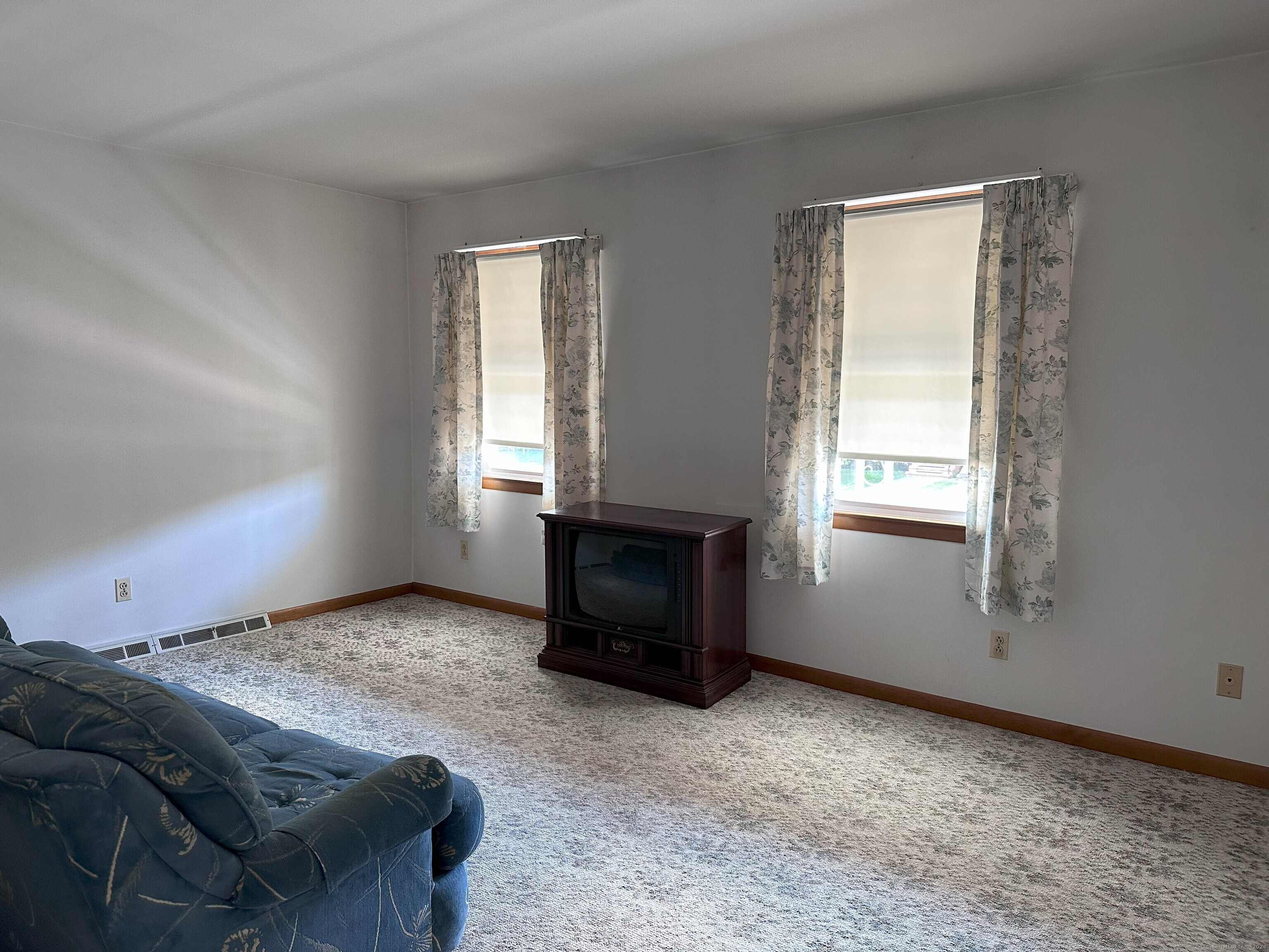 181 Seymour Avenue Unit 1