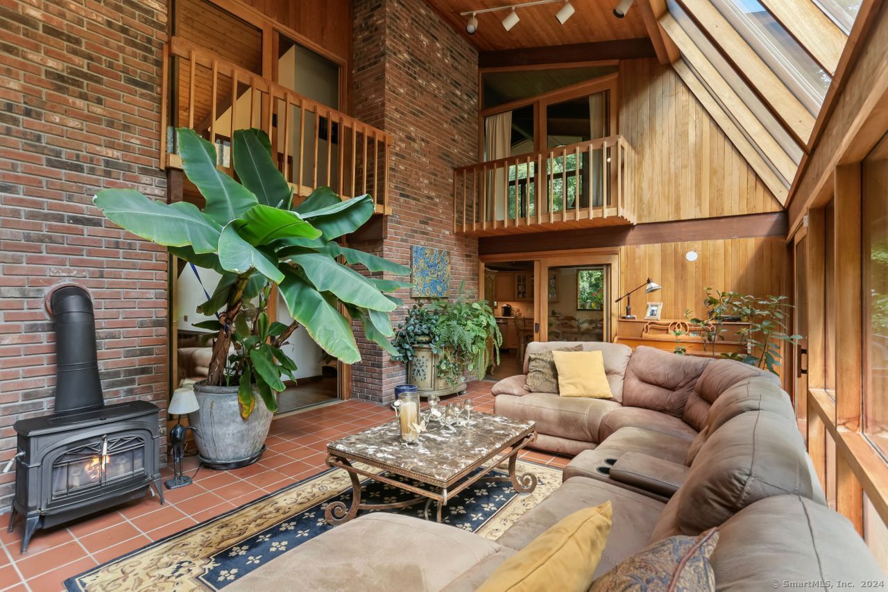 259 Maple Road