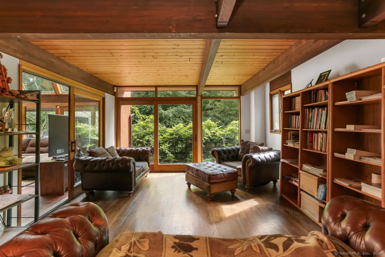 259 Maple Road