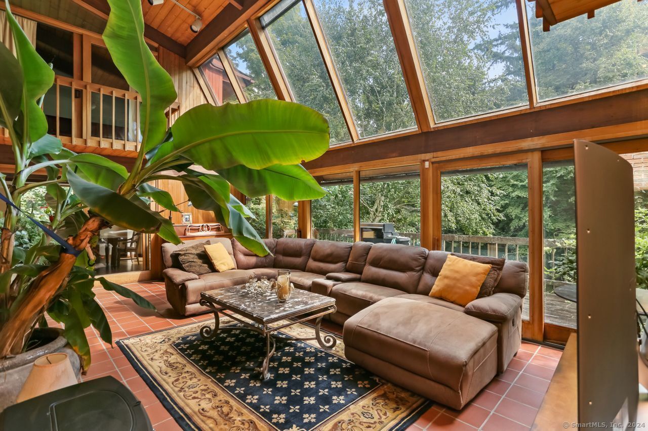 259 Maple Road