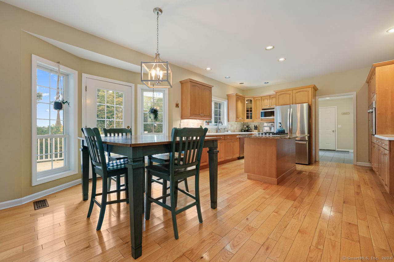 180 Hunters Ridge Road