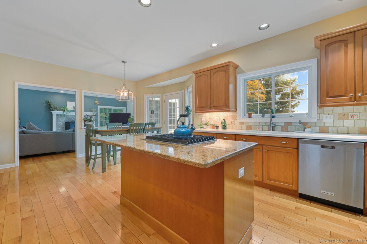 180 Hunters Ridge Road