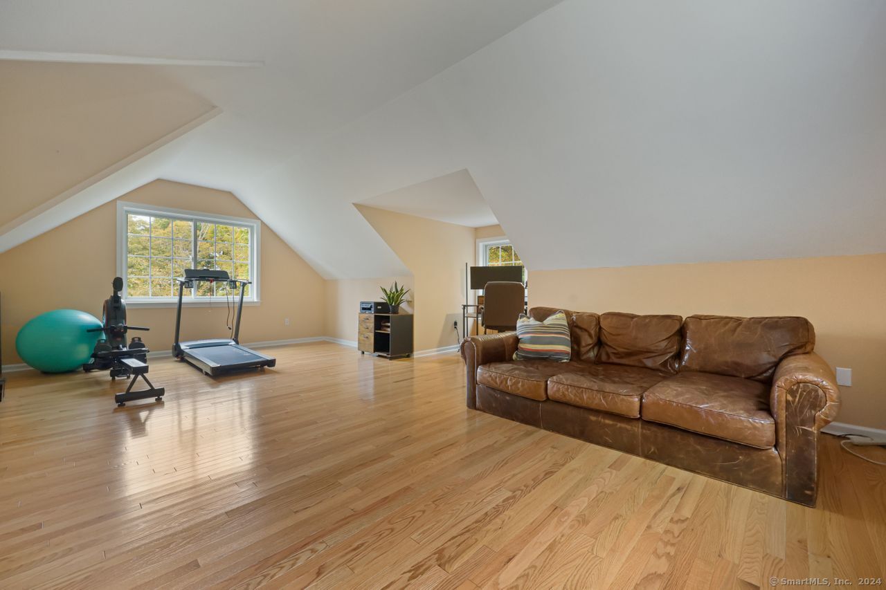 180 Hunters Ridge Road