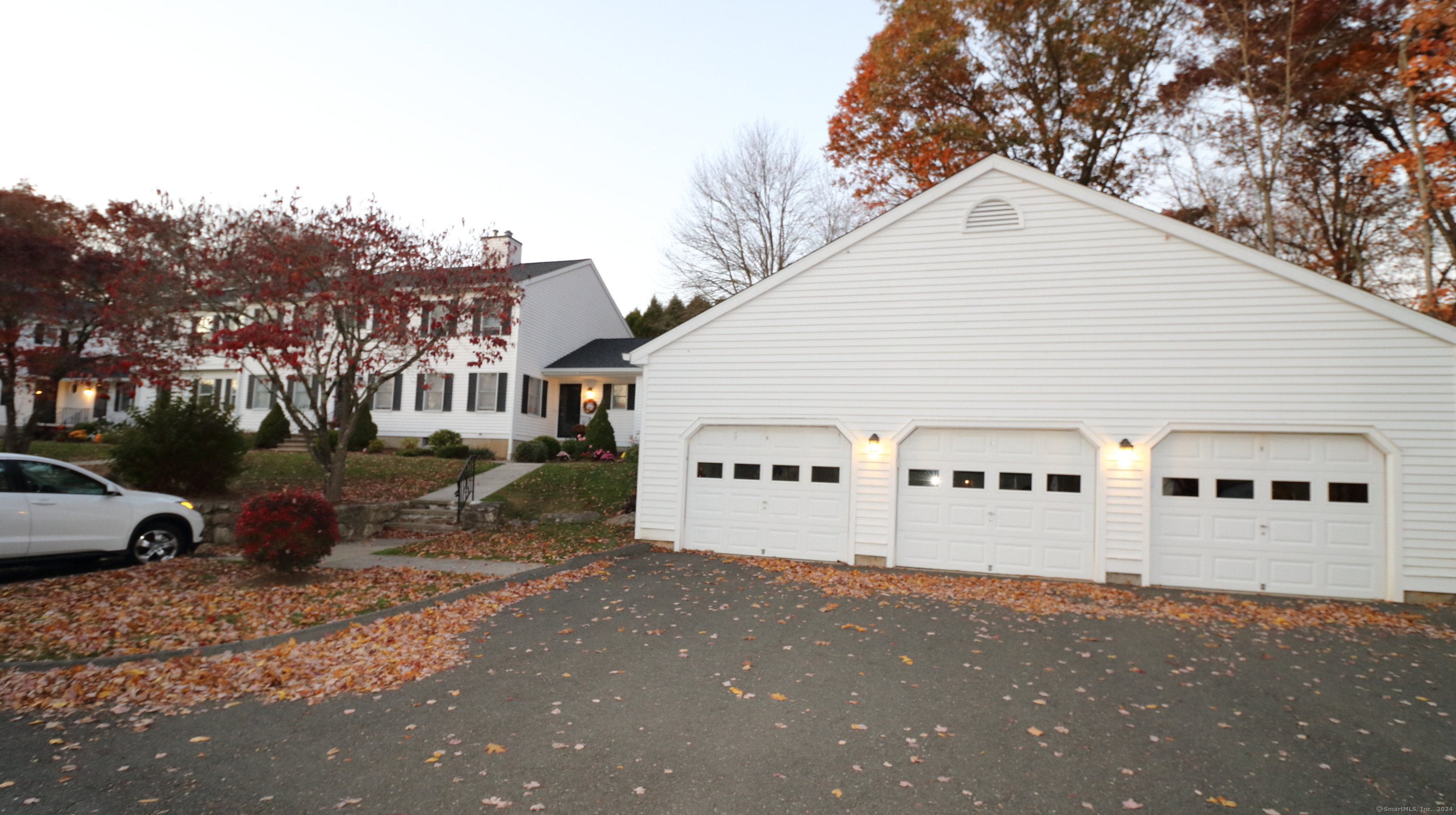 319 Thomaston Road 57
