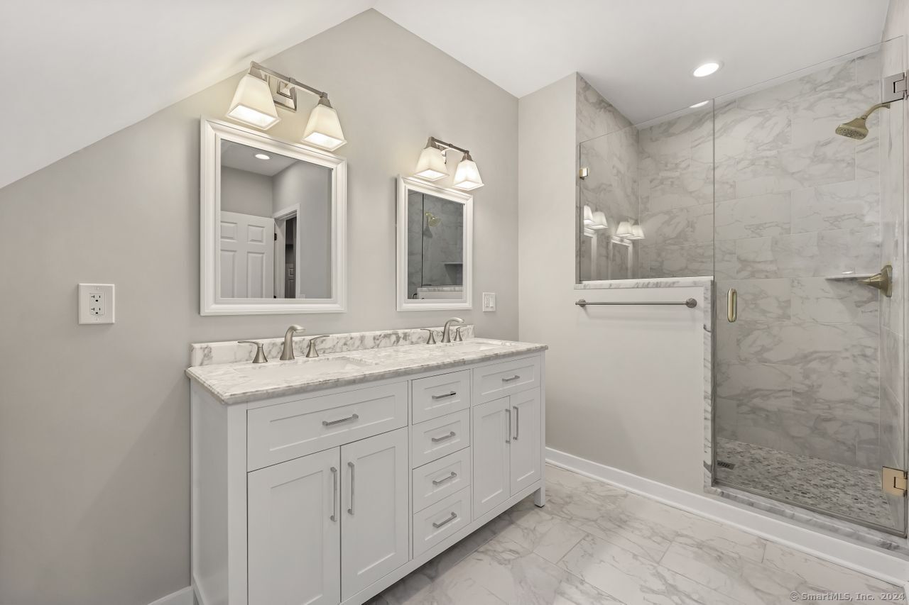 92 Roberton Crossing 92