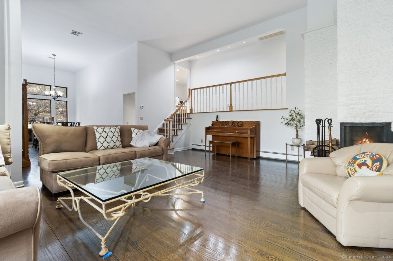 68 Saddle Hill Road