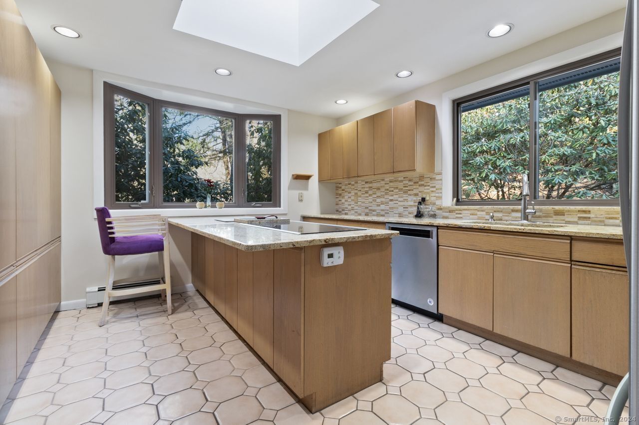 68 Saddle Hill Road