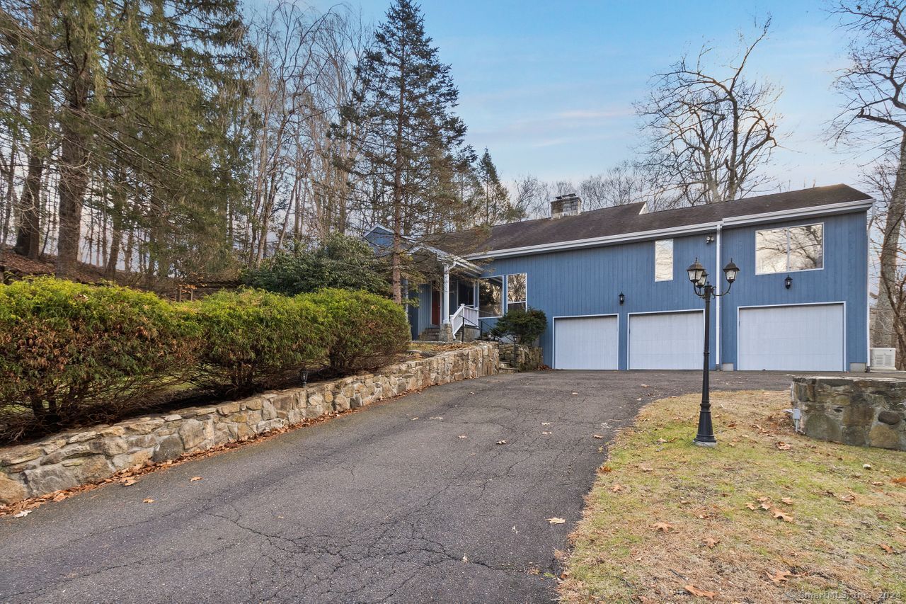 68 Saddle Hill Road