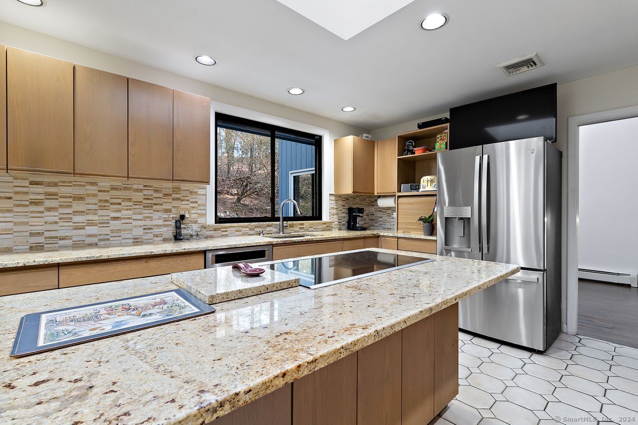 68 Saddle Hill Road