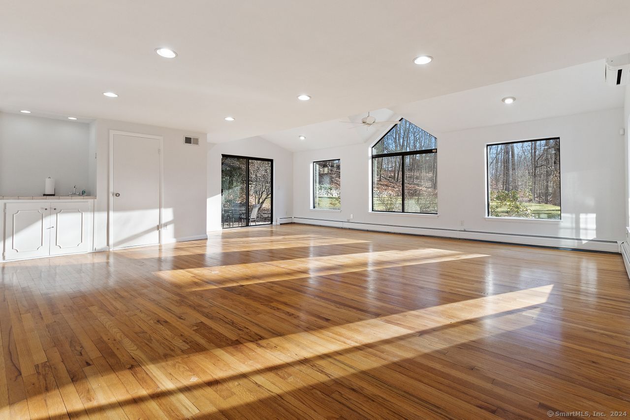 68 Saddle Hill Road