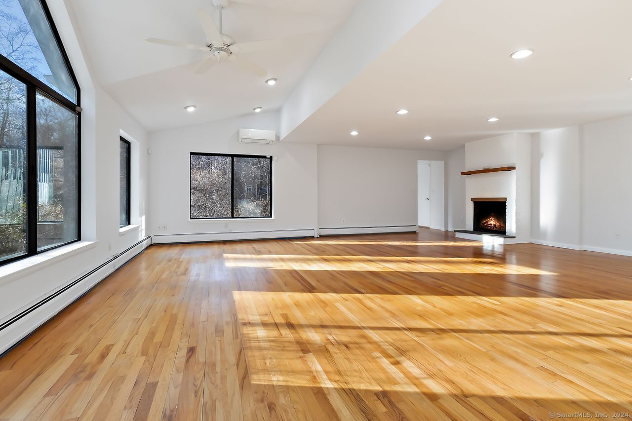 68 Saddle Hill Road
